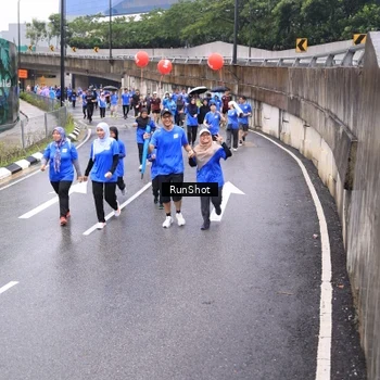 Runner Photo 7954549