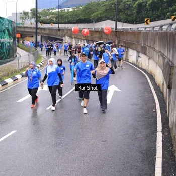 Runner Photo 7954551