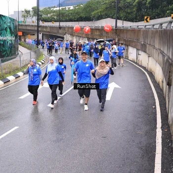 Runner Photo 7954552