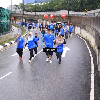Runner Photo 7954554