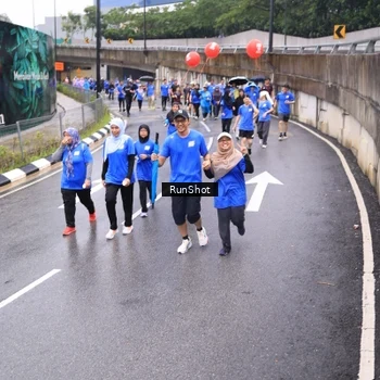 Runner Photo 7954558