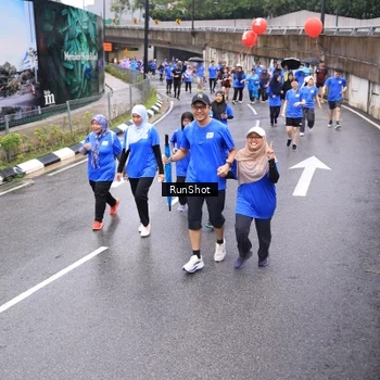 Runner Photo 7954564