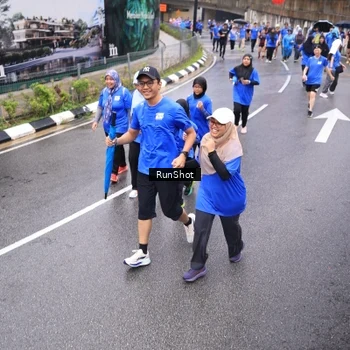 Runner Photo 7954574