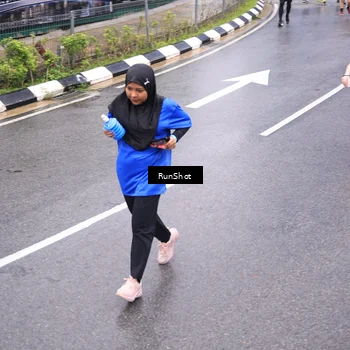 Runner Photo 7954592