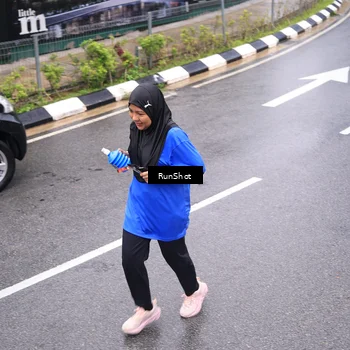 Runner Photo 7954598