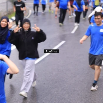 Runner Photo 7954626