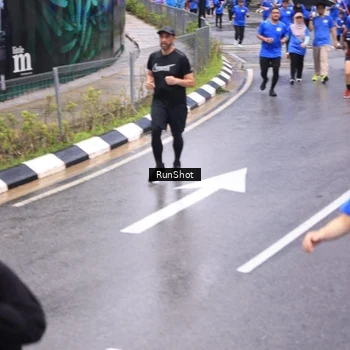 Runner Photo 7954635