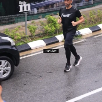 Runner Photo 7954649
