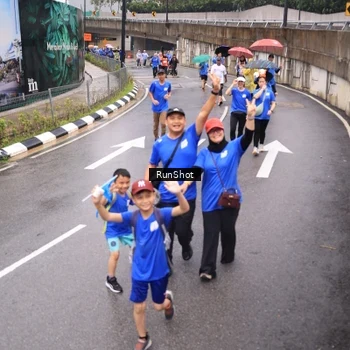 Runner Photo 7954664