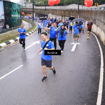 Runner Photo 7954668