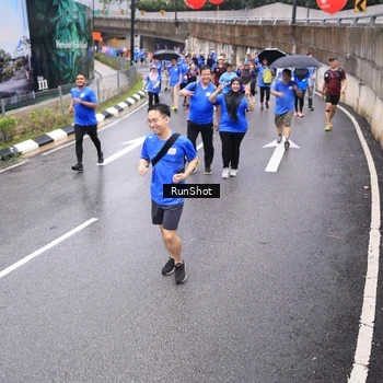 Runner Photo 7954670