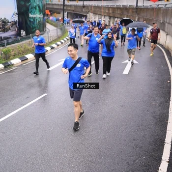 Runner Photo 7954671