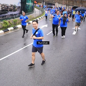 Runner Photo 7954679