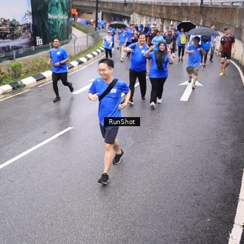 Runner Photo 7954687
