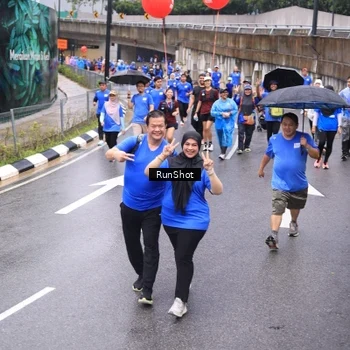Runner Photo 7954691