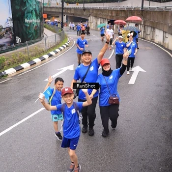 Runner Photo 7954692