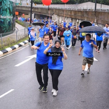 Runner Photo 7954698