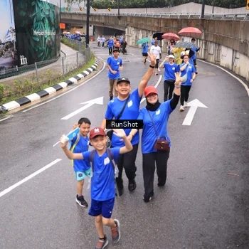 Runner Photo 7954704