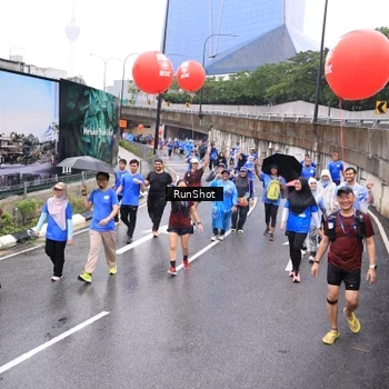 Runner Photo 7954732