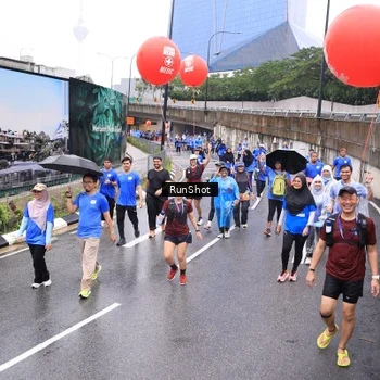 Runner Photo 7954736