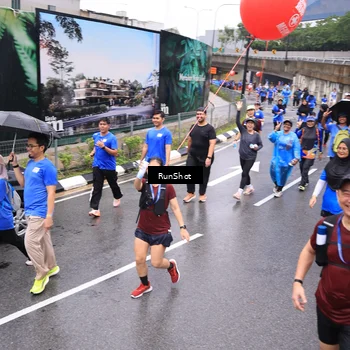Runner Photo 7954754