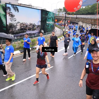 Runner Photo 7954755