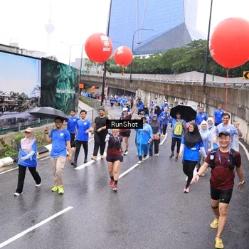 Runner Photo 7954758