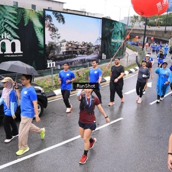 Runner Photo 7954762