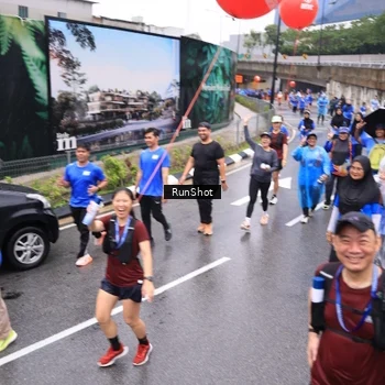 Runner Photo 7954763
