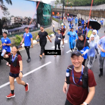 Runner Photo 7954764