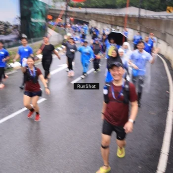 Runner Photo 7954773