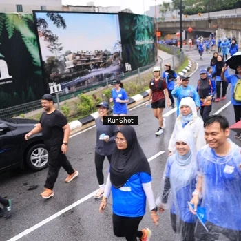 Runner Photo 7954791