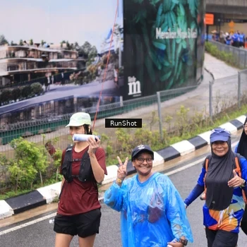 Runner Photo 7954824