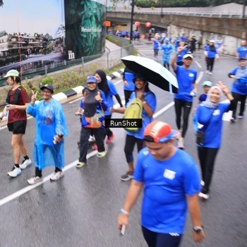 Runner Photo 7954834