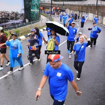 Runner Photo 7954840