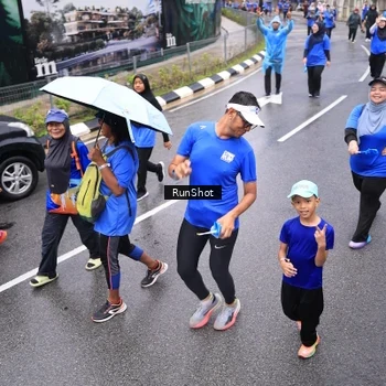 Runner Photo 7954864