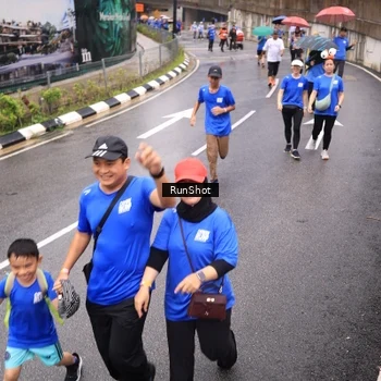 Runner Photo 7954903