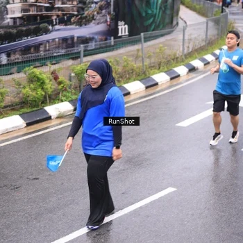 Runner Photo 7954915