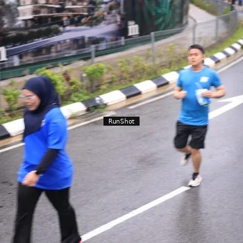 Runner Photo 7954922