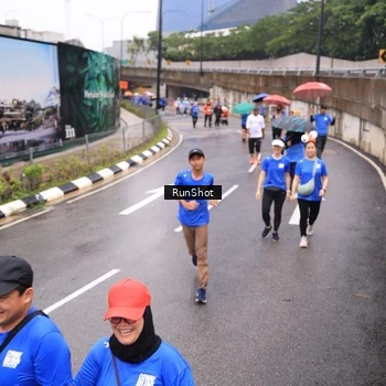 Runner Photo 7954923