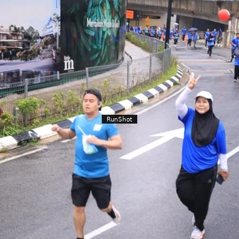 Runner Photo 7954926