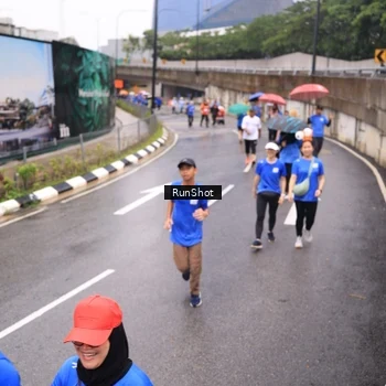 Runner Photo 7954933