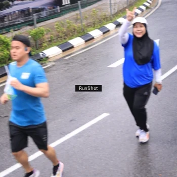 Runner Photo 7954934