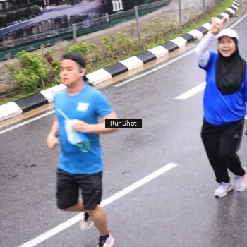 Runner Photo 7954935