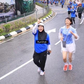 Runner Photo 7954938