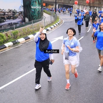 Runner Photo 7954940