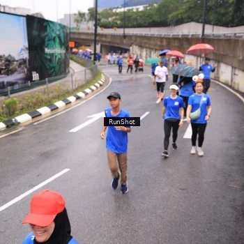 Runner Photo 7954944