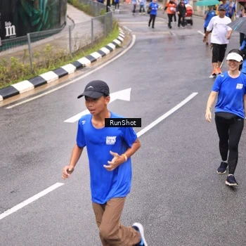 Runner Photo 7954987
