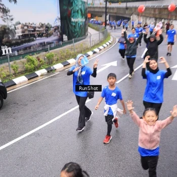 Runner Photo 7954993