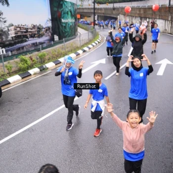 Runner Photo 7954995